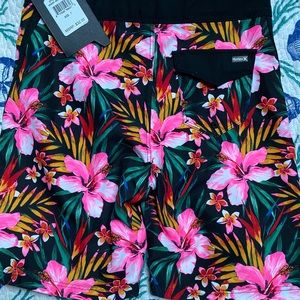 Hurley boys board shorts 🩳 🏝🌊🌺